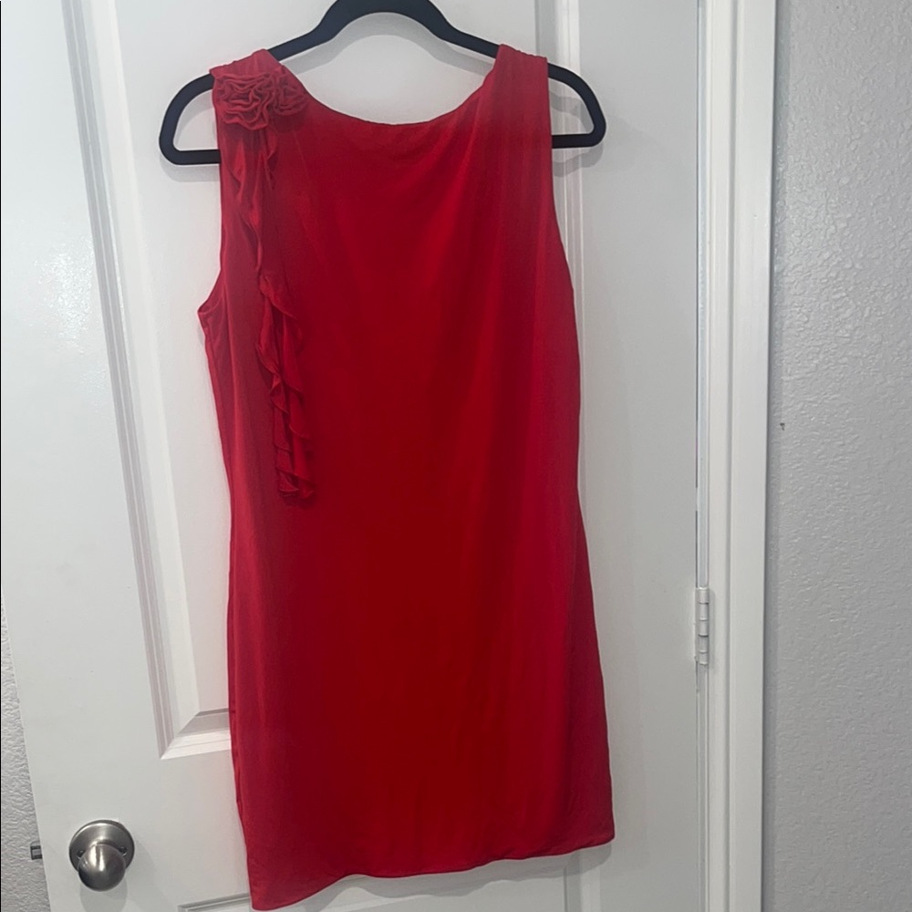 Elegant Red Sleeveless Dress